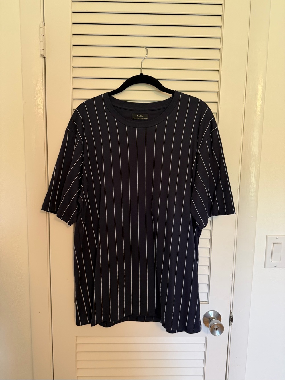 Zara Navy Vertical Pinstripe Crew Neck Tee